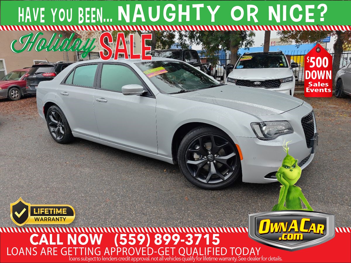 2023 Chrysler 300 S's photo