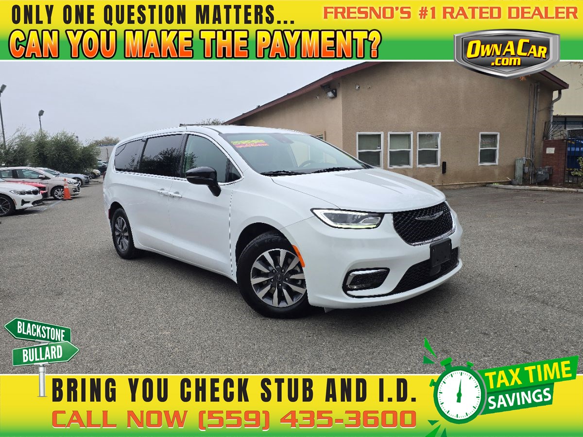 2024 Chrysler Pacifica PHEV Select