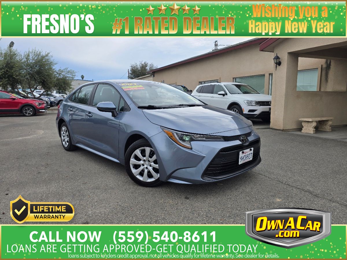 2023 Toyota Corolla LE's photo