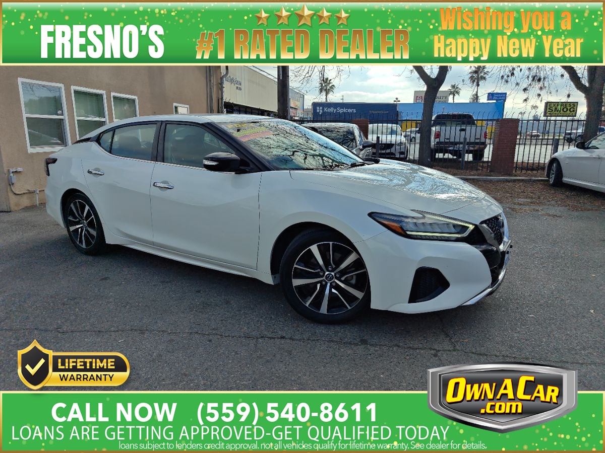 2023 Nissan Maxima SV's photo