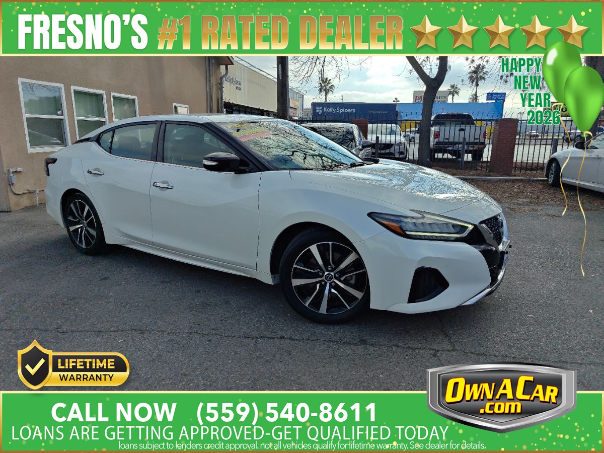 2023 Nissan Maxima SV's photo