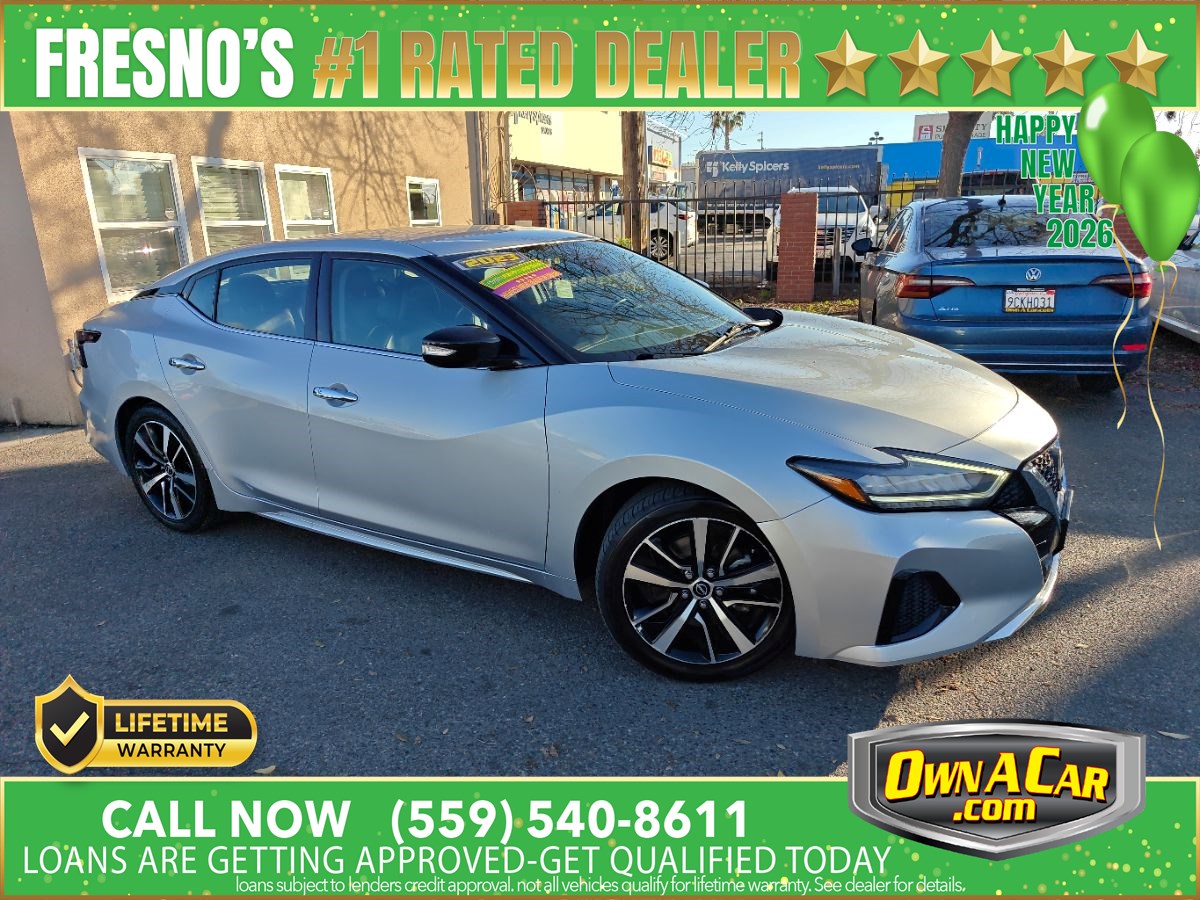 2023 Nissan Maxima SV's photo