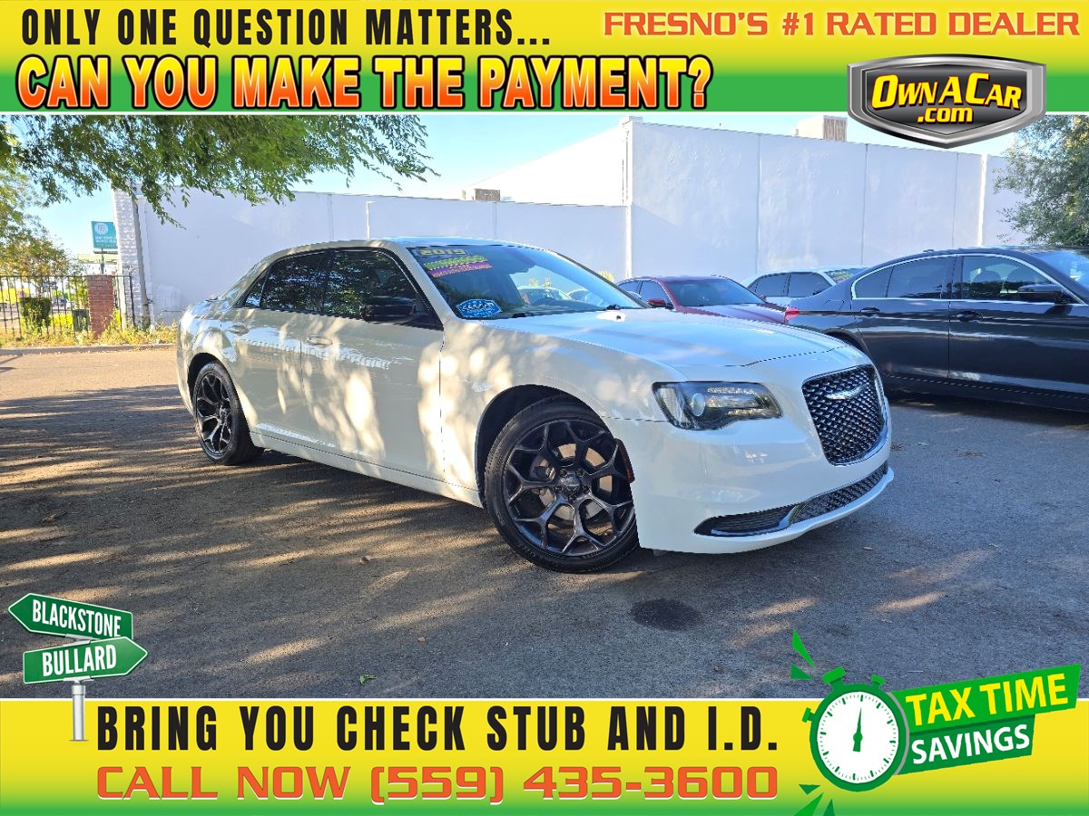 2019 Chrysler 300 Touring