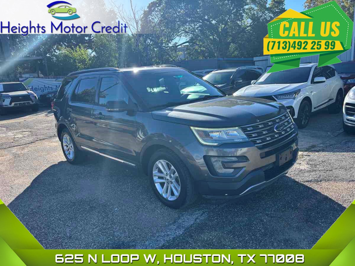 2016 Ford Explorer XLT's photo