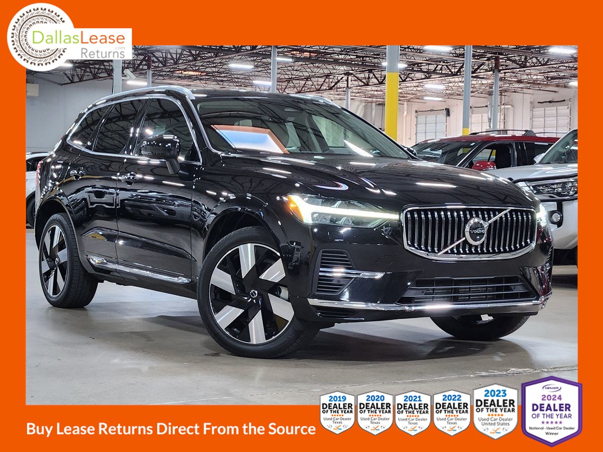 2023 Volvo XC60 Plus's photo