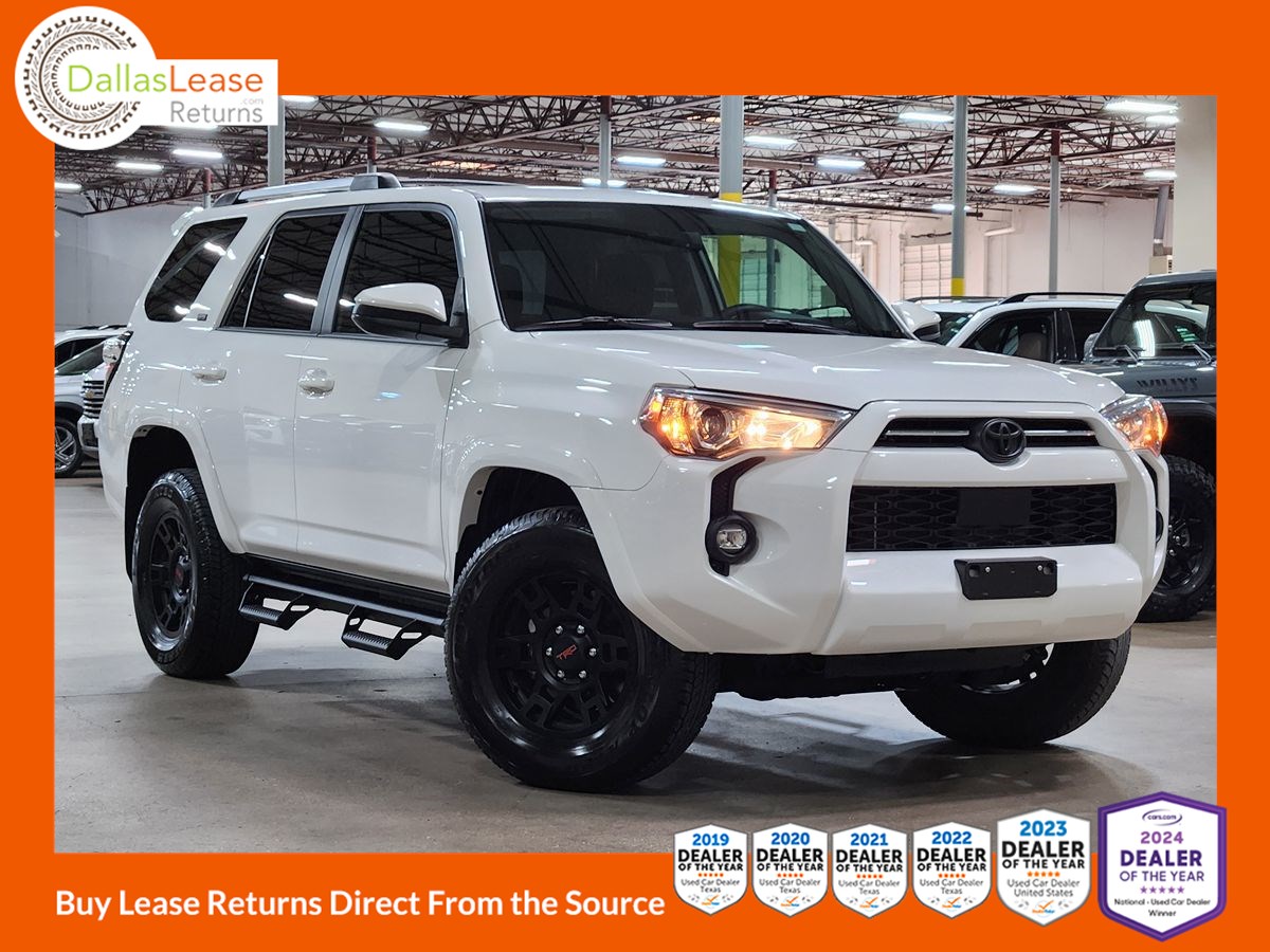 2023 Toyota 4Runner SR5's photo