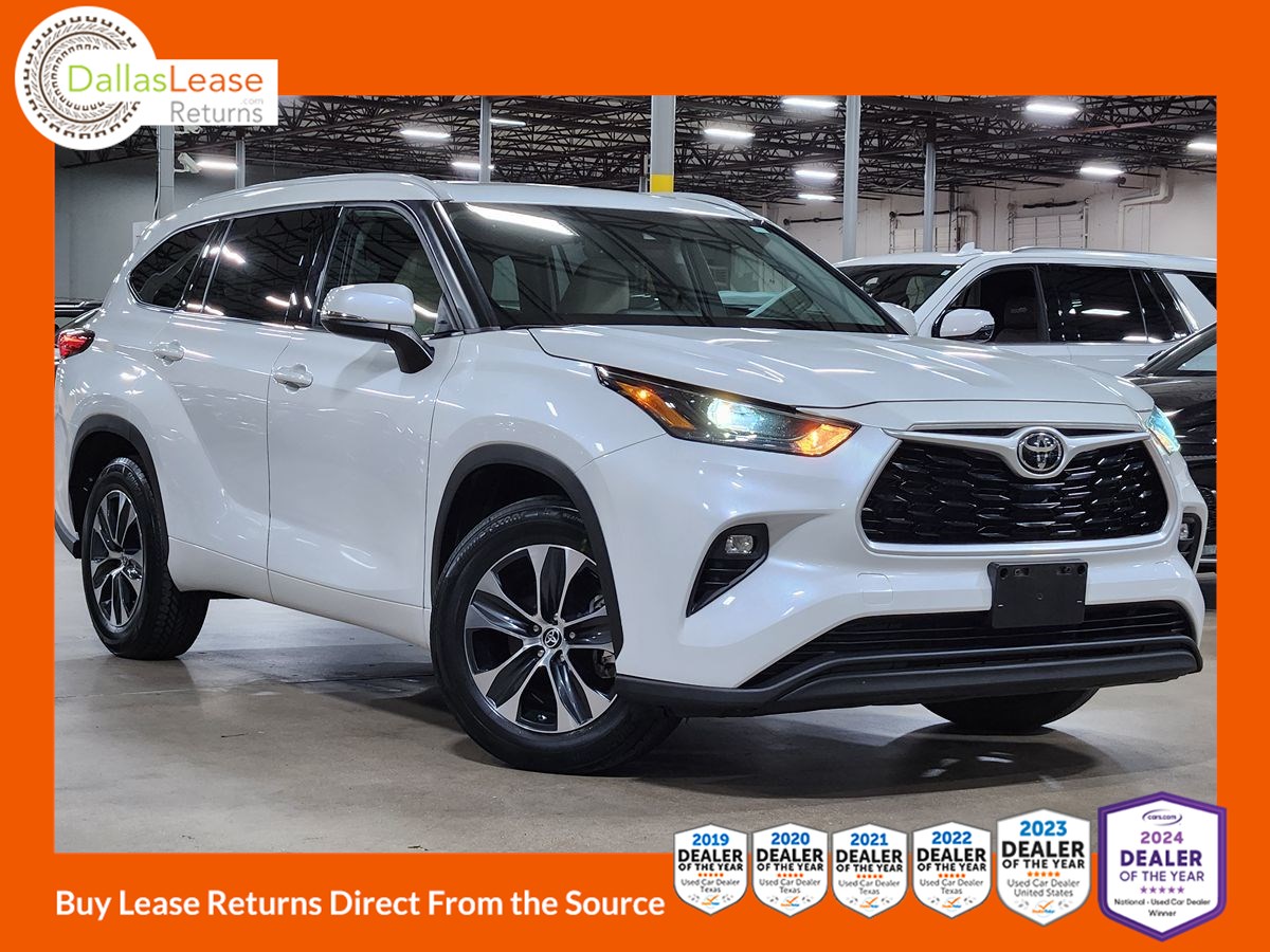 2022 Toyota Highlander XLE's photo