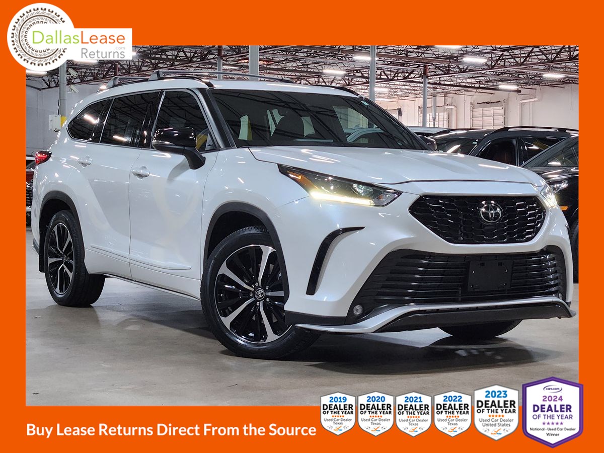 2022 Toyota Highlander XSE's photo