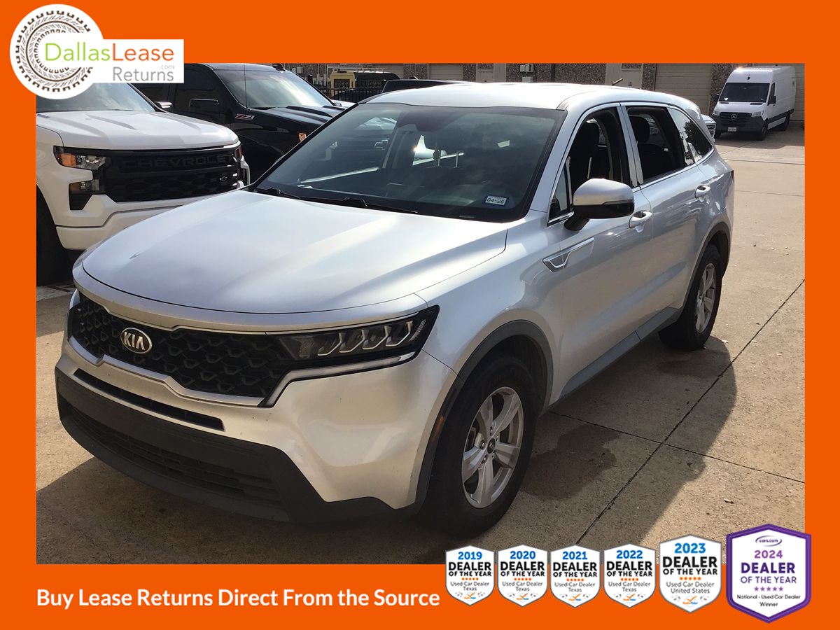 2021 Kia Sorento LX's photo