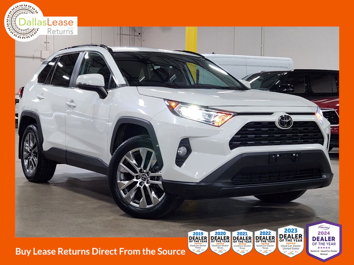 2021 Toyota RAV4 XLE Premium's photo
