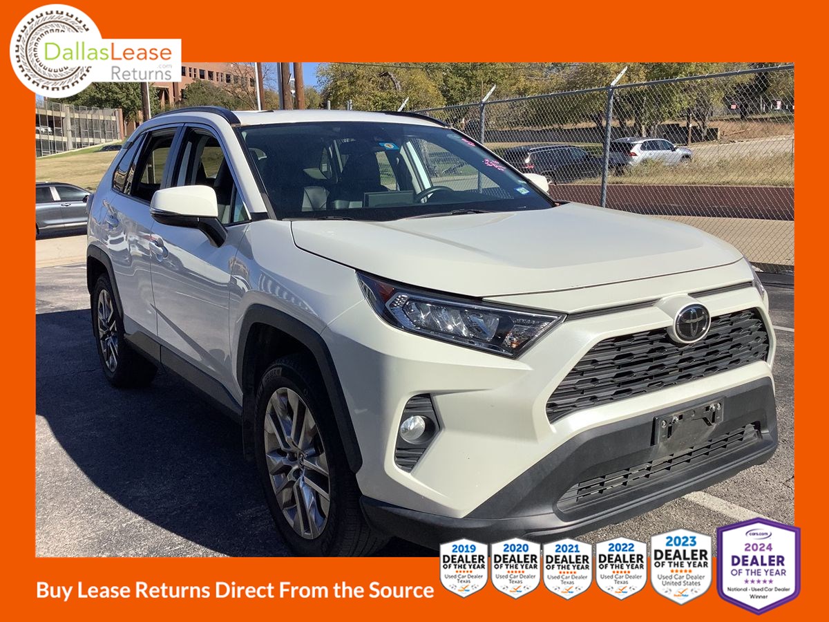 2021 Toyota RAV4 XLE Premium's photo