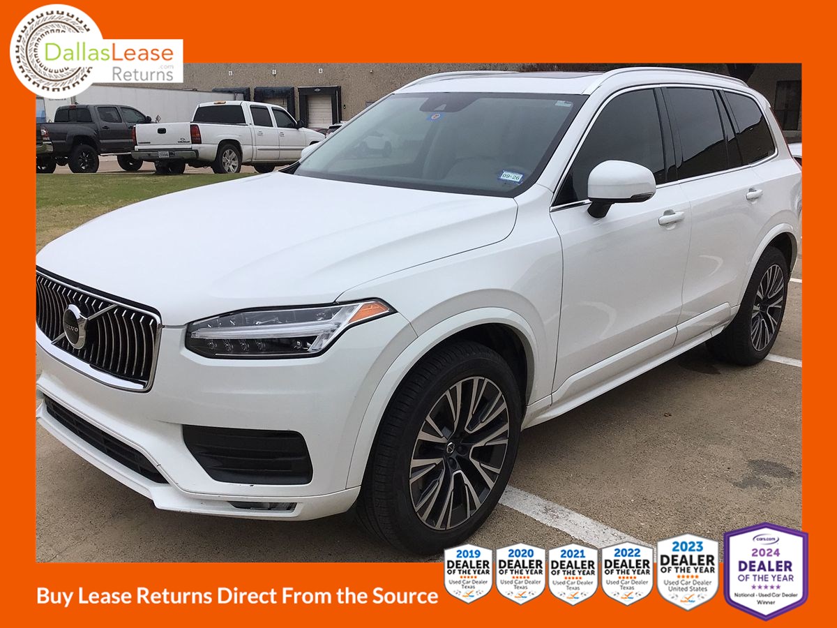 2020 Volvo XC90 Momentum's photo