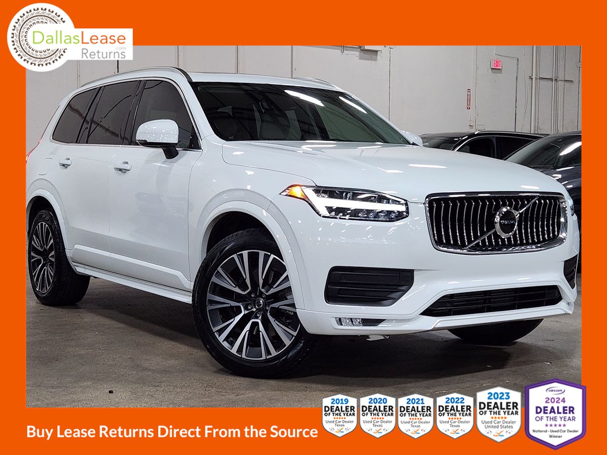 2020 Volvo XC90 Momentum's photo