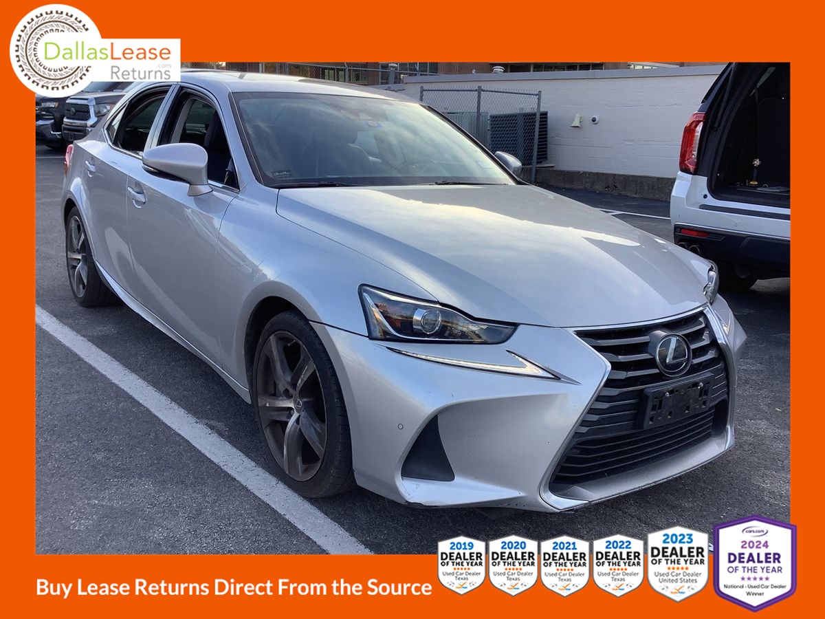 2018 Lexus IS 300's photo