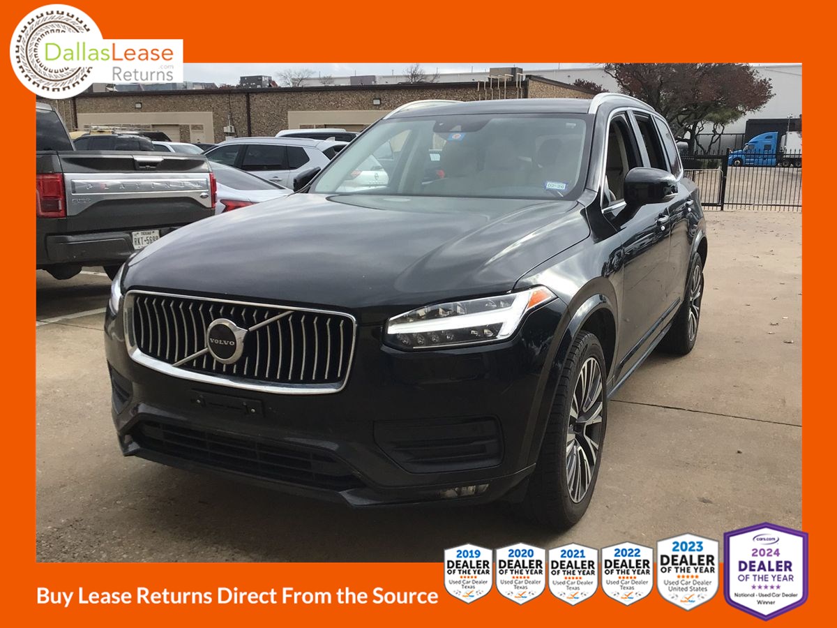 2021 Volvo XC90 Momentum's photo
