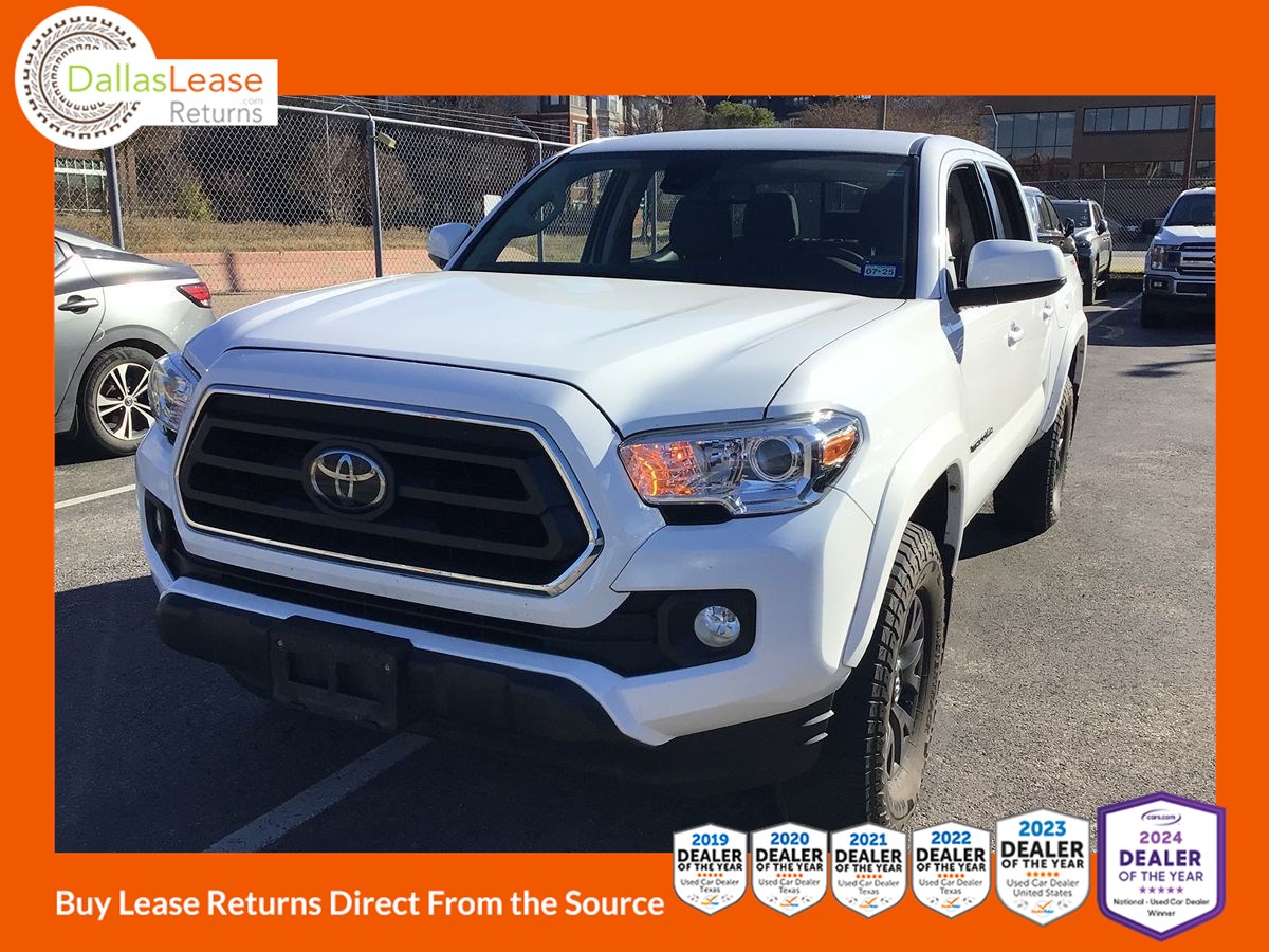 2022 Toyota Tacoma SR5's photo