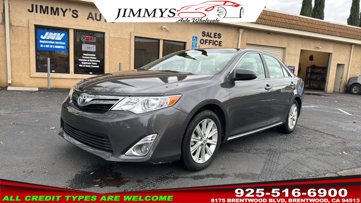 2013 Toyota Camry's photo