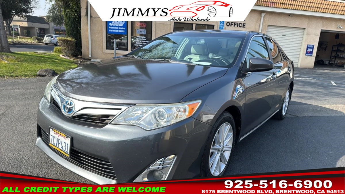 2014 Toyota Camry LE Hybrid