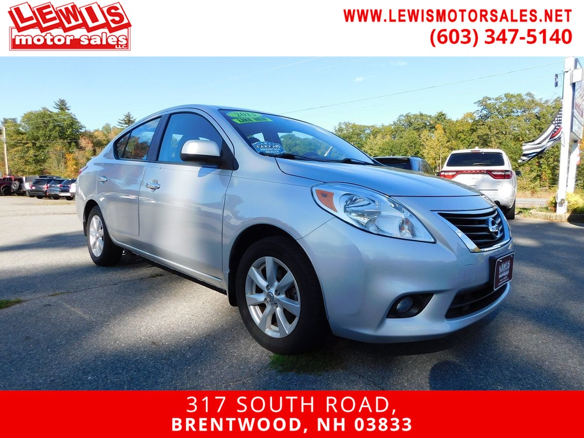 2013 Nissan Versa Sedan SL's photo