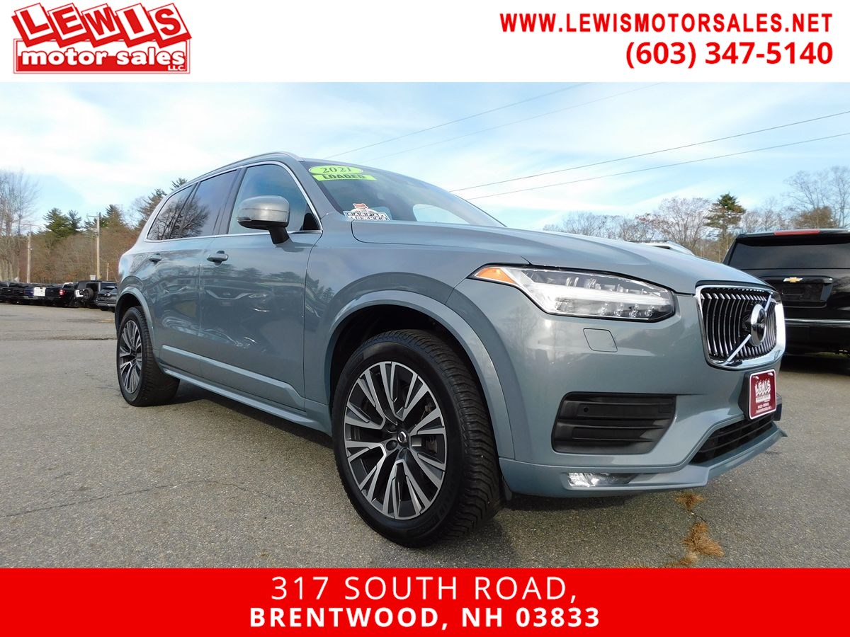 2021 Volvo XC90 Momentum's photo