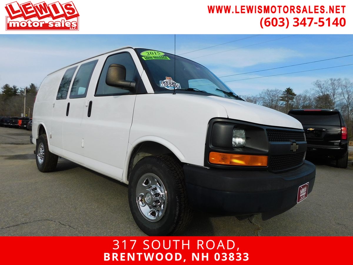 2015 Chevrolet Express Base's photo