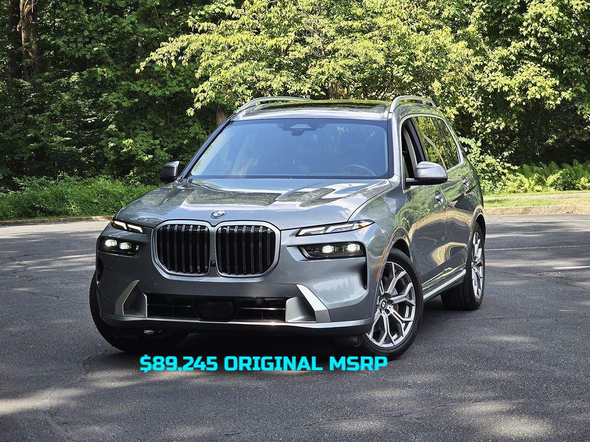 2025 BMW X7 40i's photo
