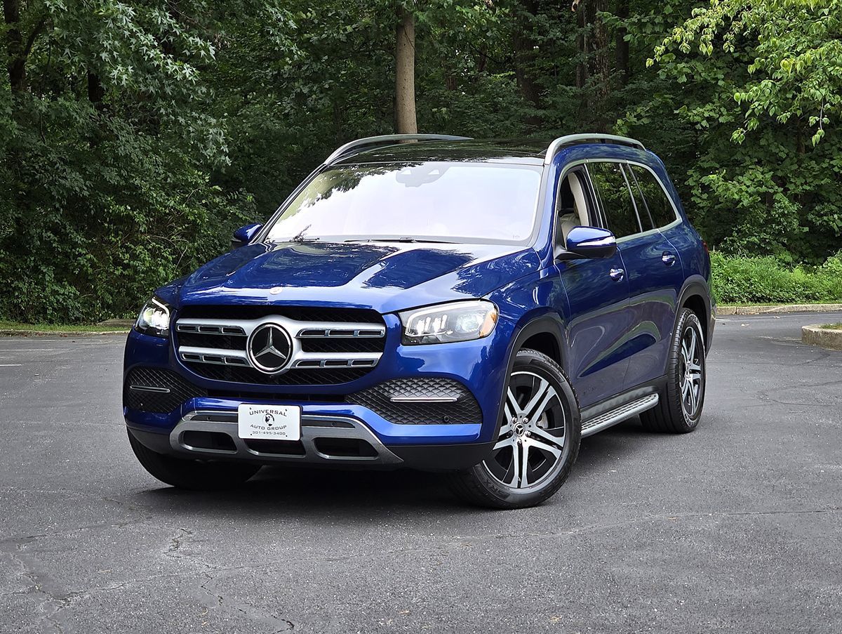 2022 Mercedes-Benz GLS GLS450's photo