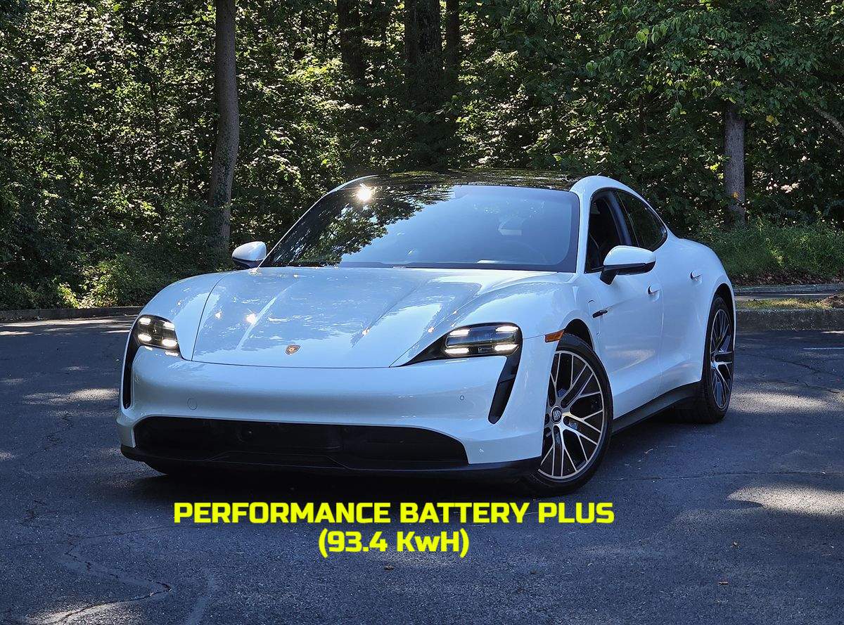 2023 Porsche Taycan Base's photo