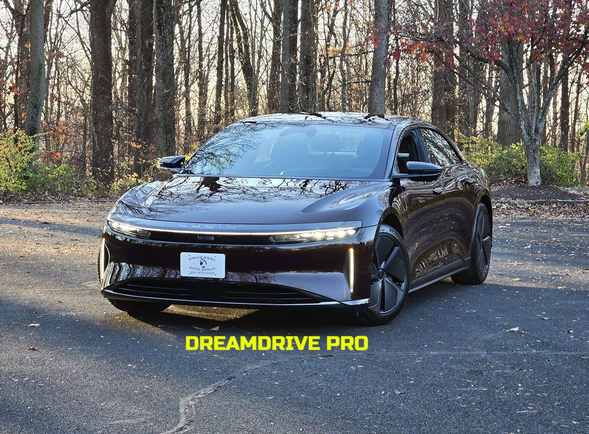 2025 Lucid Air Pure's photo