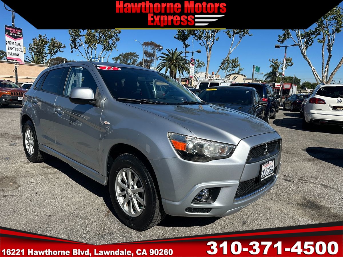 2012 Mitsubishi Outlander Sport ES's photo