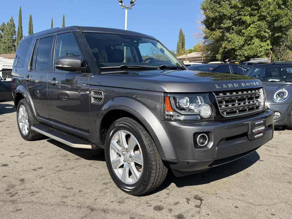 2015 Land Rover LR4 HSE's photo