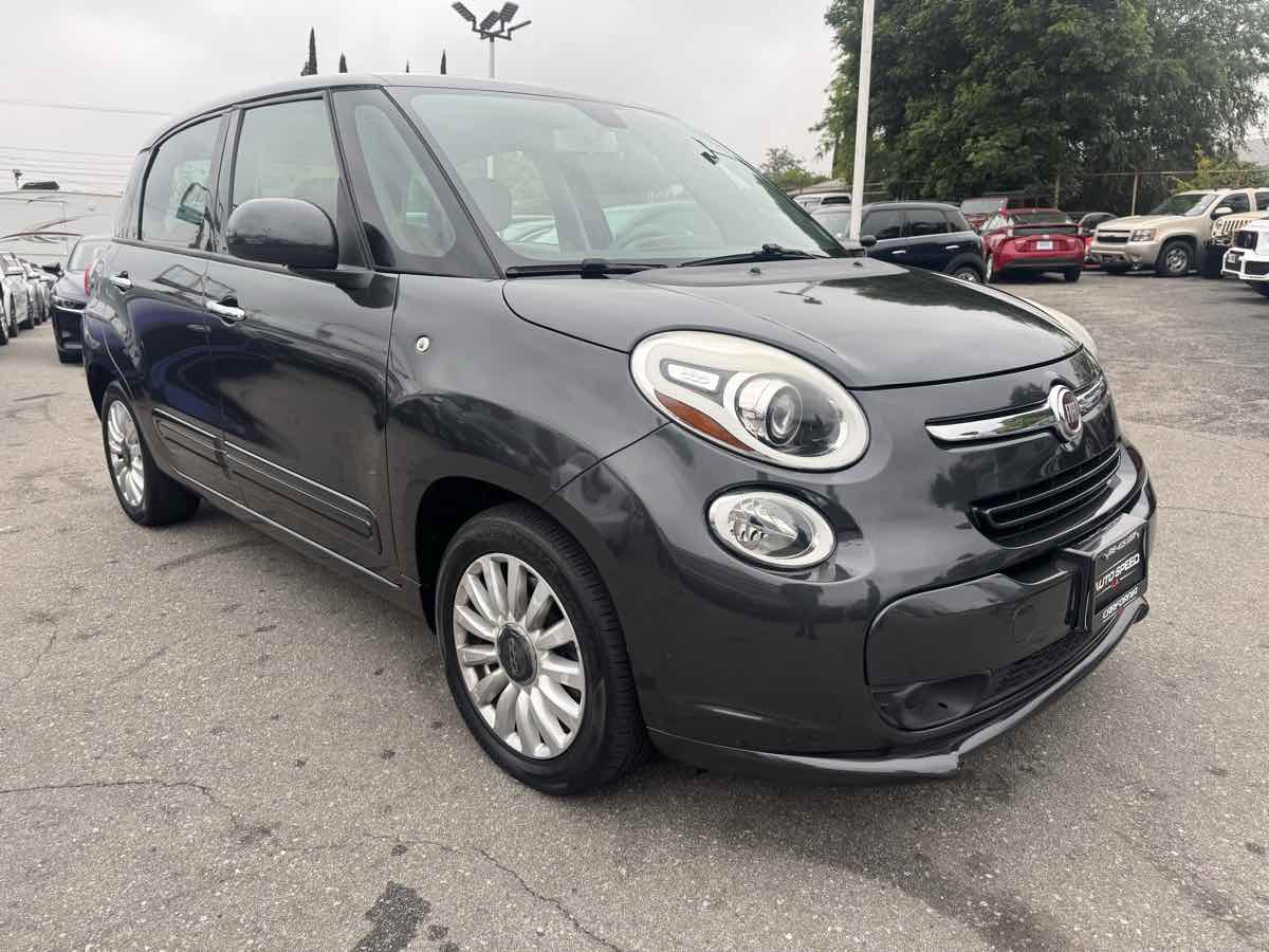 2014 FIAT 500L Easy's photo