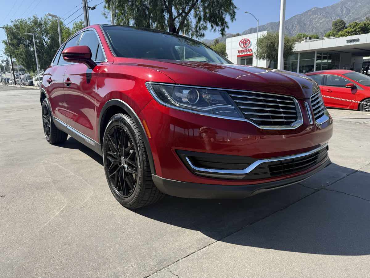 2018 Lincoln MKX Reserve's photo