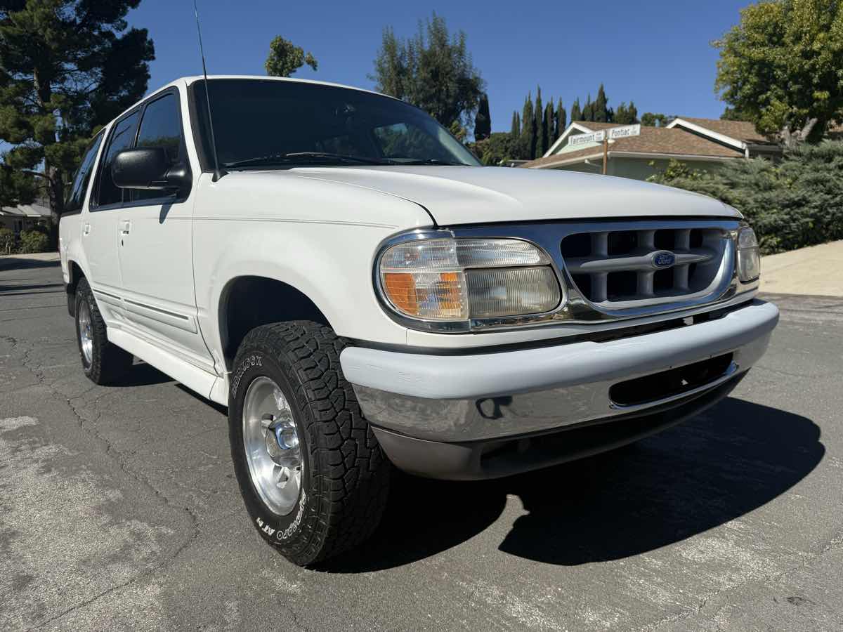 1997 Ford Explorer XL