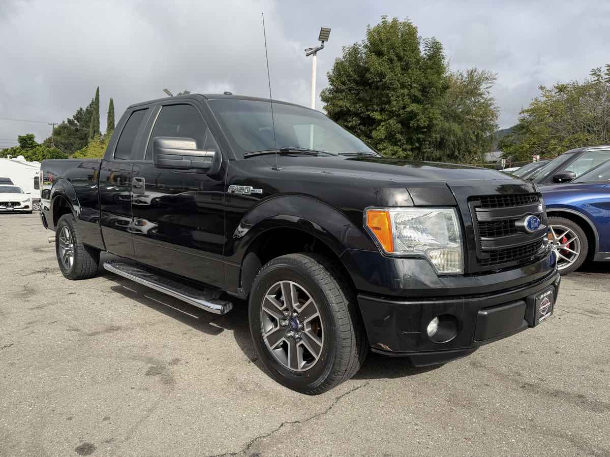 2013 Ford F-150 STX's photo