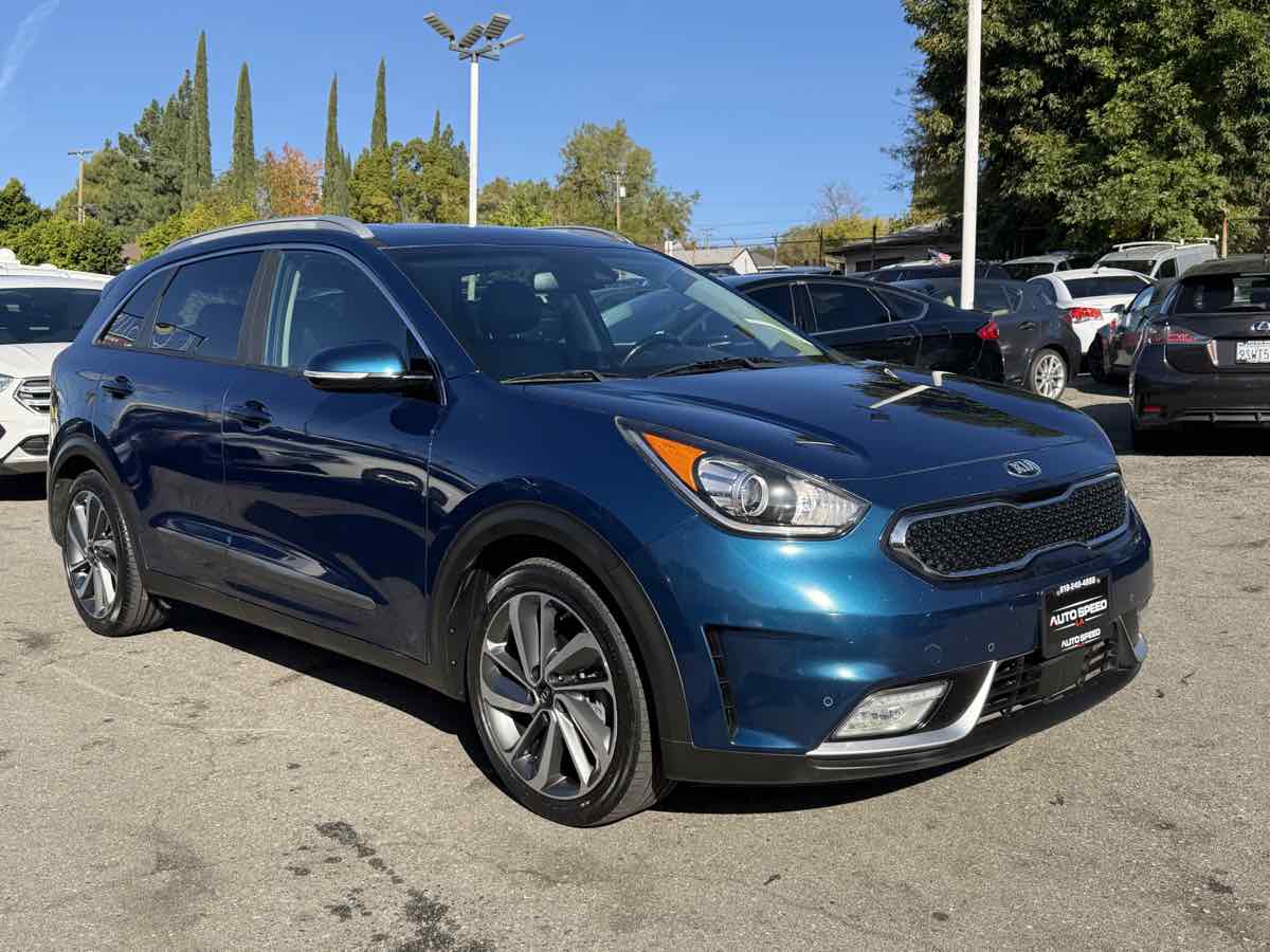 2019 Kia Niro Touring's photo