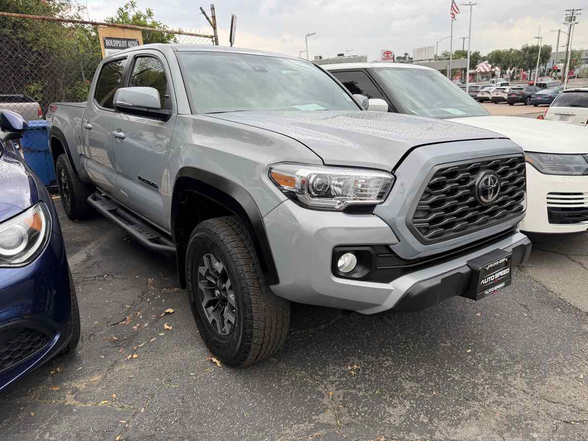 2021 Toyota Tacoma TRD Off Road's photo