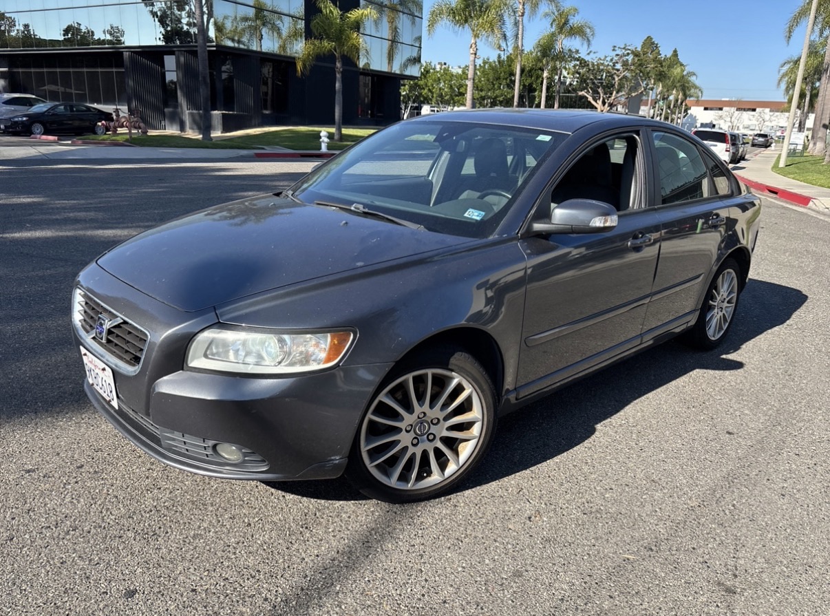 2010 Volvo S40 2.4i