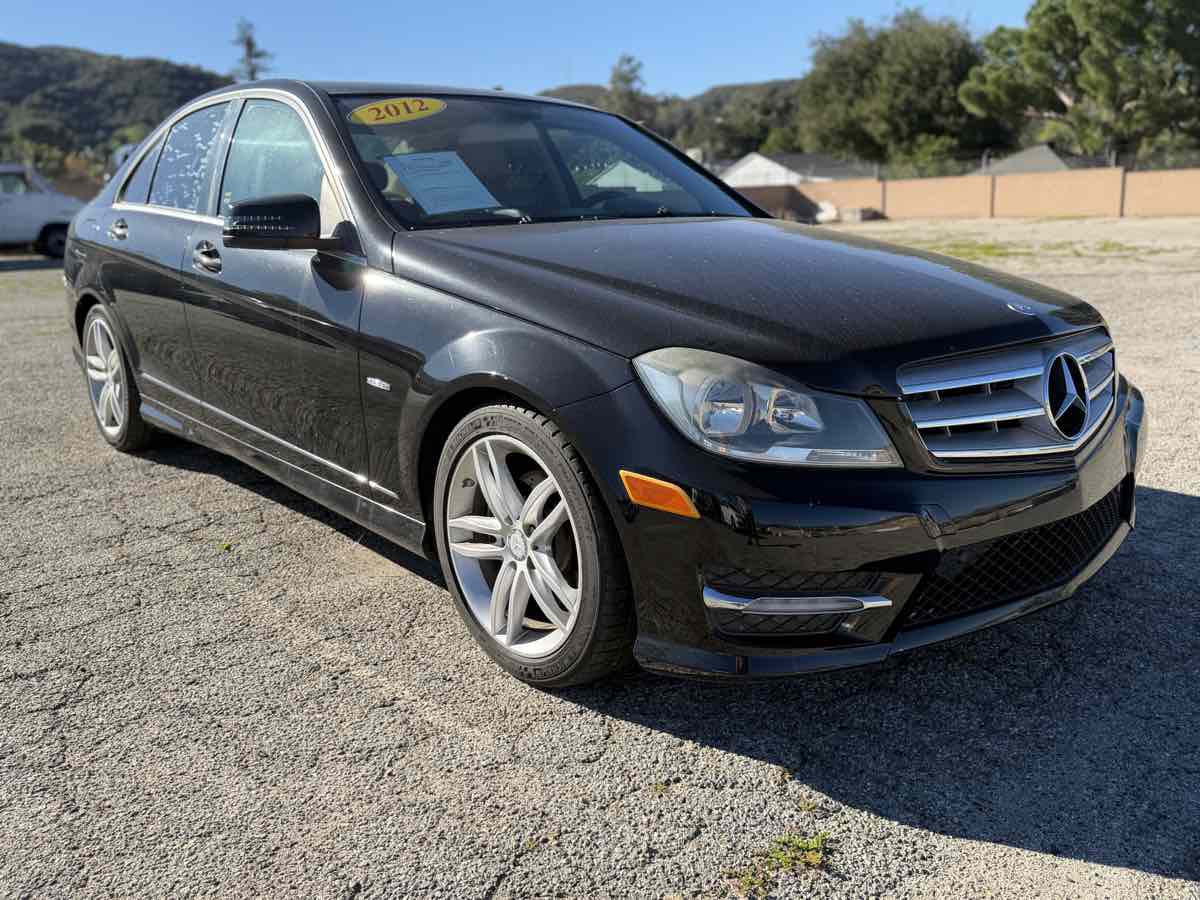 2012 Mercedes-Benz C-Class C250 Luxury's photo