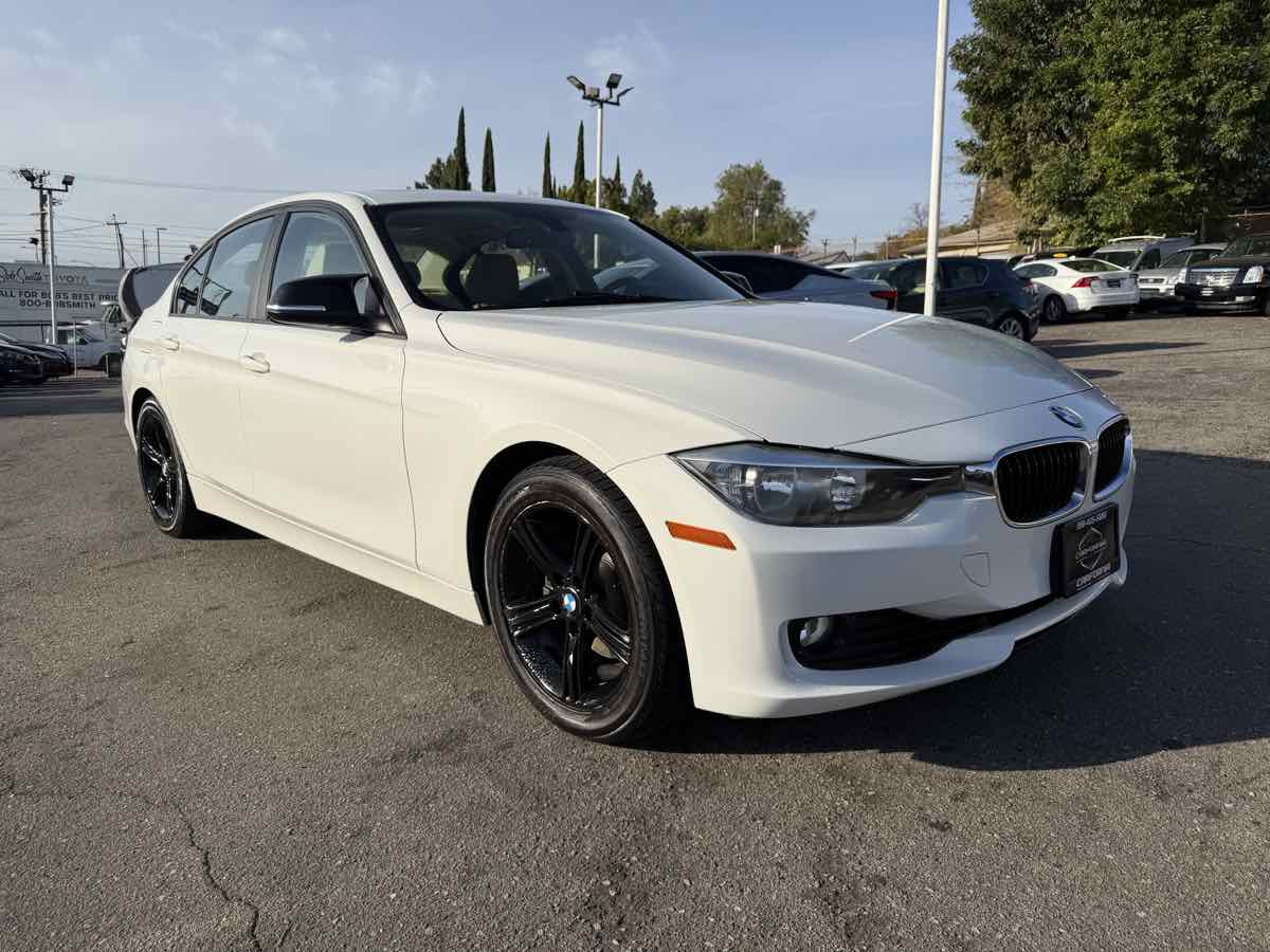 2013 BMW 3 Series 328i's photo