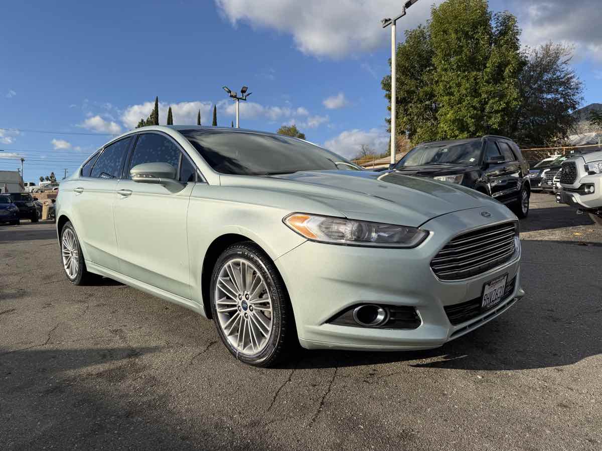 2014 Ford Fusion SE Hybrid's photo