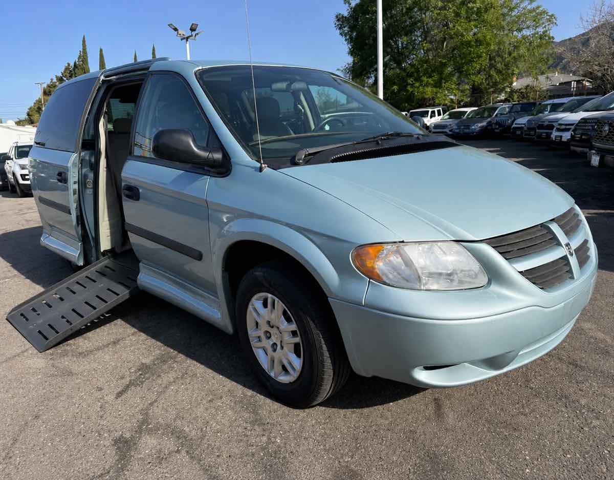 2005 Dodge Grand Caravan