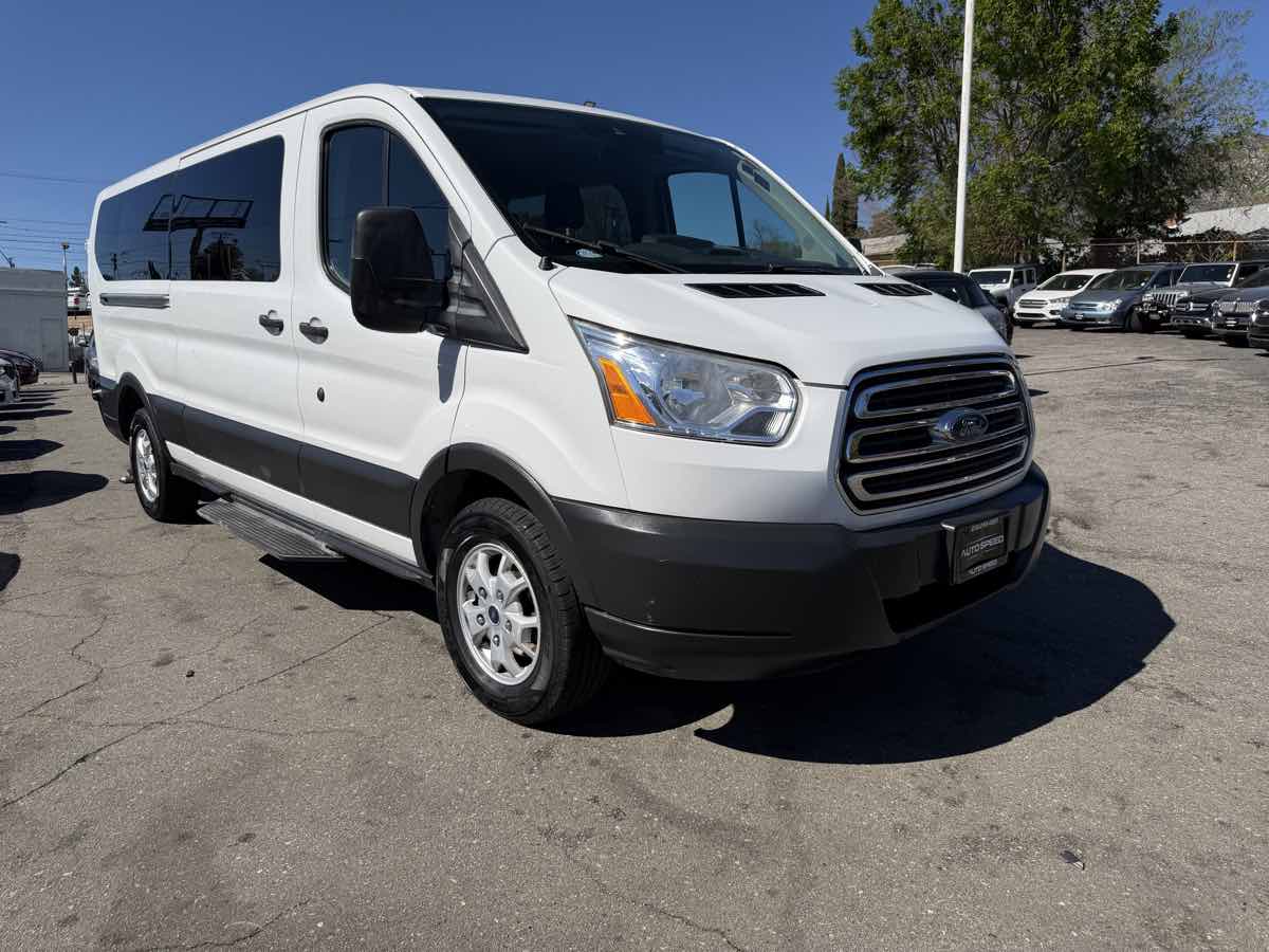 2017 Ford Transit Wagon XL
