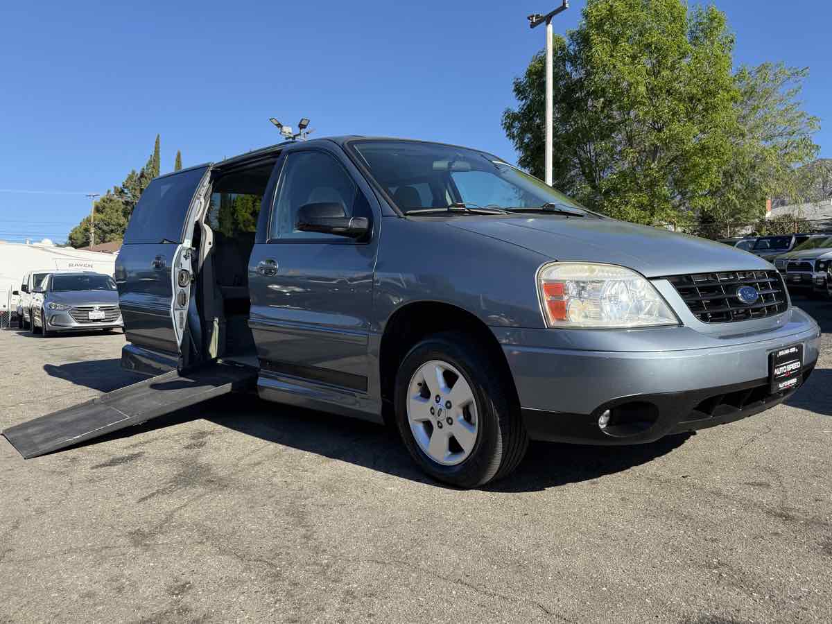 2004 Ford Freestar SES