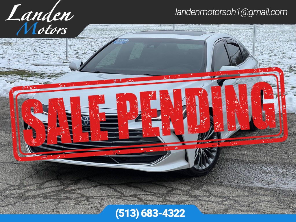 2019 Toyota Avalon Limited's photo