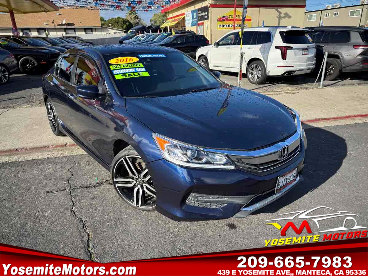 2016 Honda Accord Sport's photo