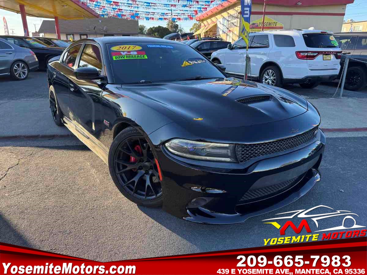 2017 Dodge Charger R/T's photo