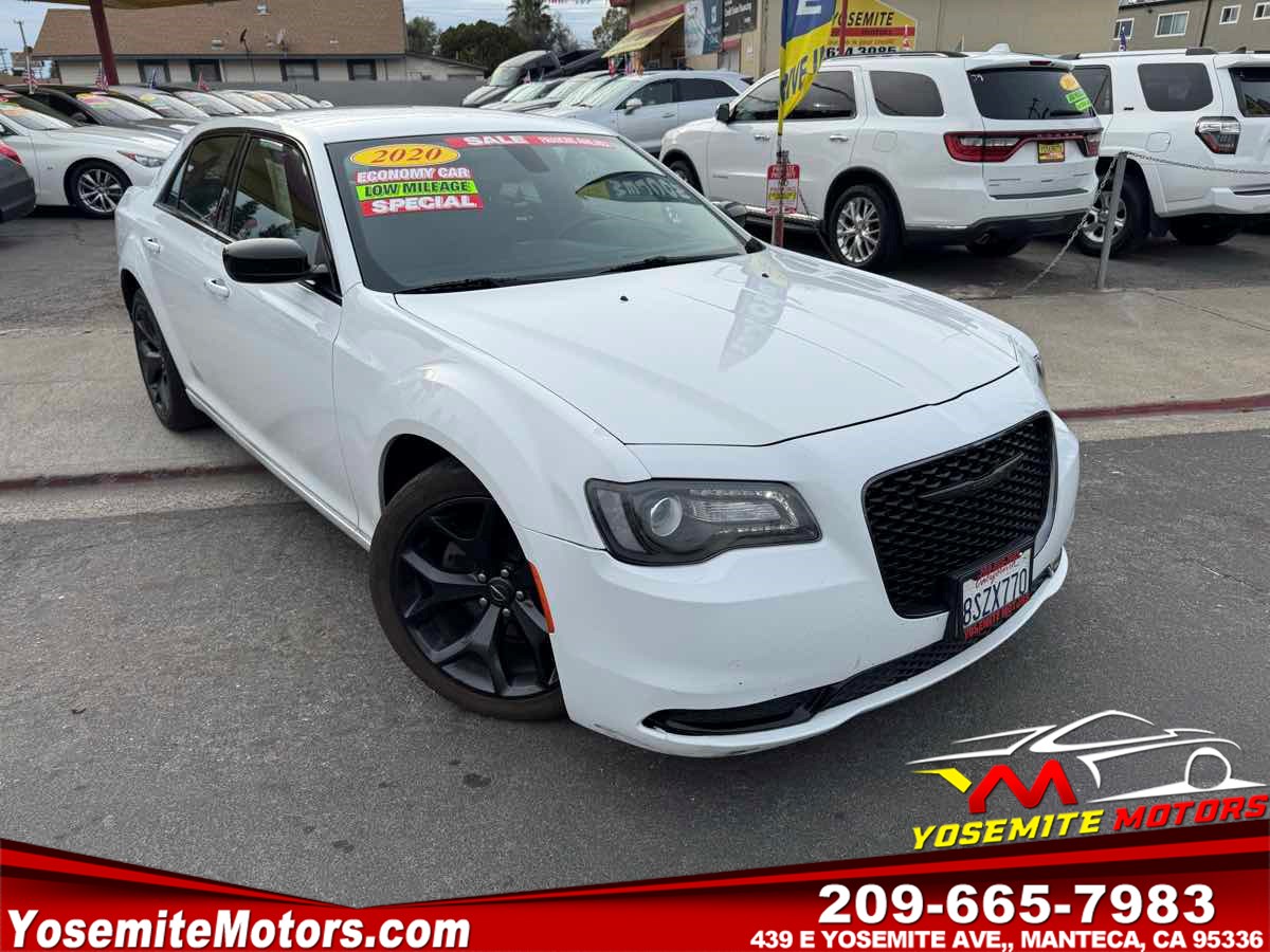2020 Chrysler 300 Touring