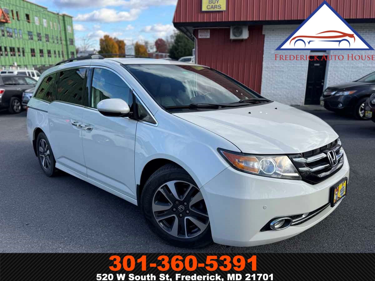 2016 Honda Odyssey Touring Elite's photo