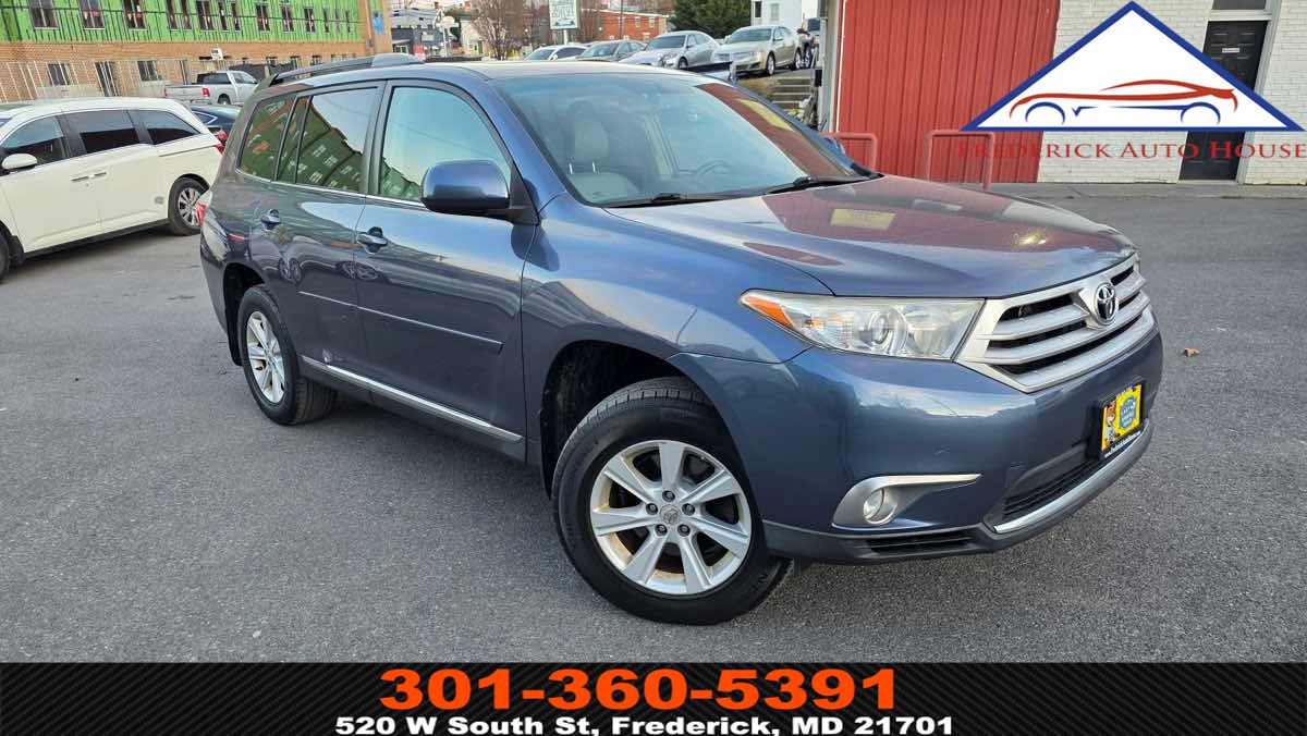 2012 Toyota Highlander Base